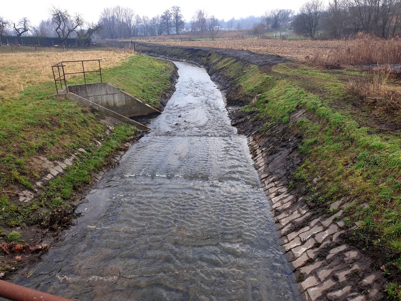 potok -
                                widok na po�udnie